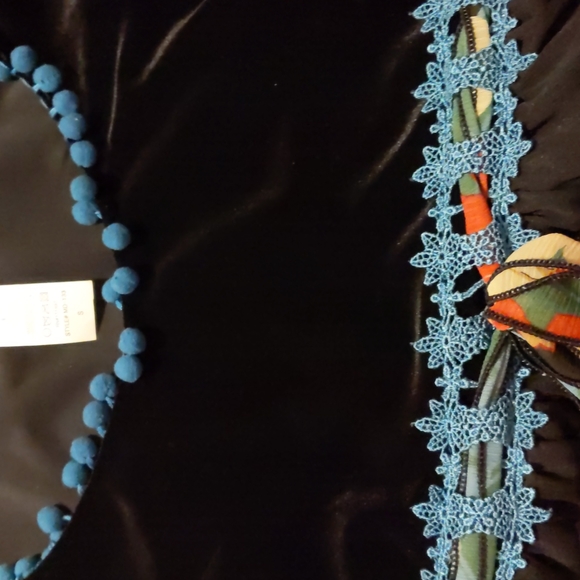 Like new 213 dress size S - Picture 9 of 10